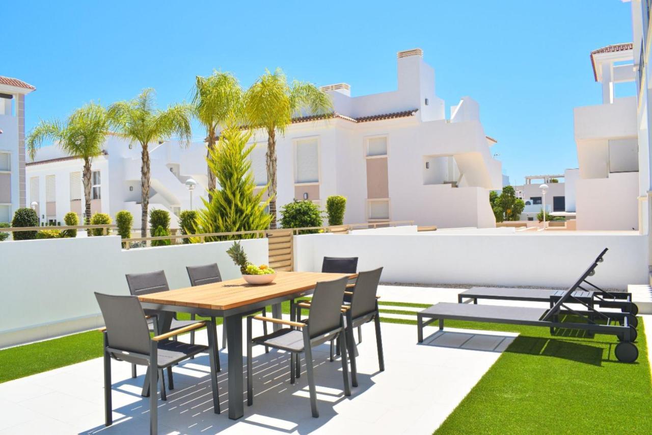New Build Apartment On Beautiful Modern Complex Rojales Dış mekan fotoğraf
